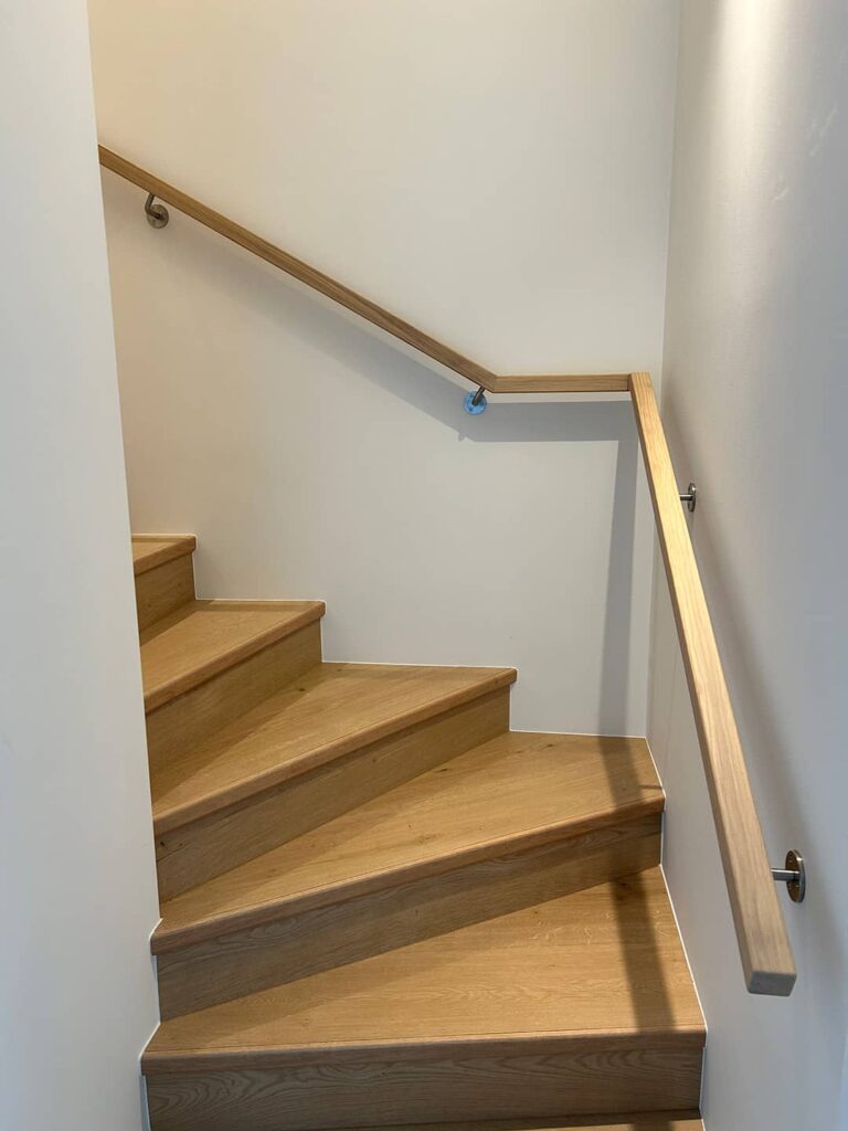 porankio sujungimas sienos kampe