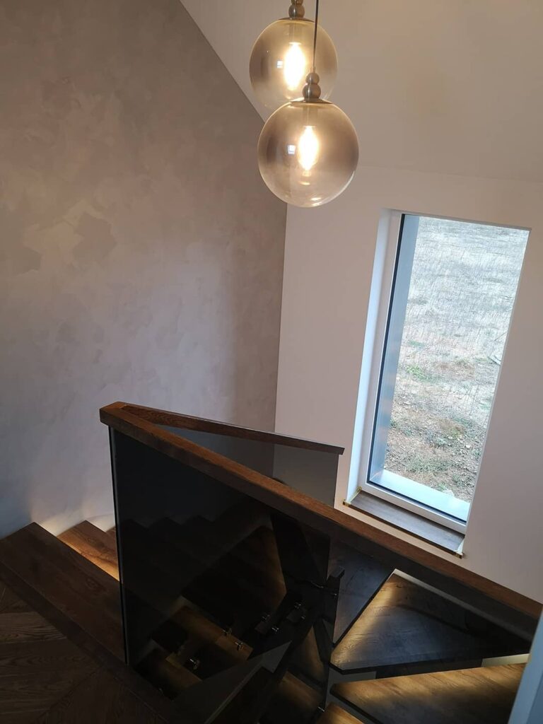 stikliniai turėklai